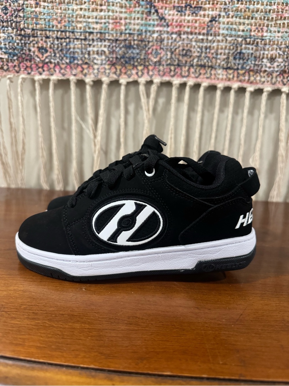 Heelys Kids Black and White Low-Top Skate Sneaker